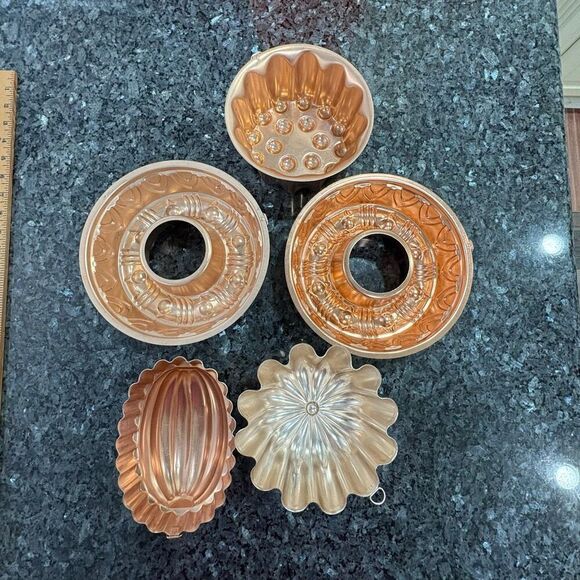 Set of 5 Vintage Copper & Aluminum Wall Molds – Kitchen Decor - Picture 8 of 9